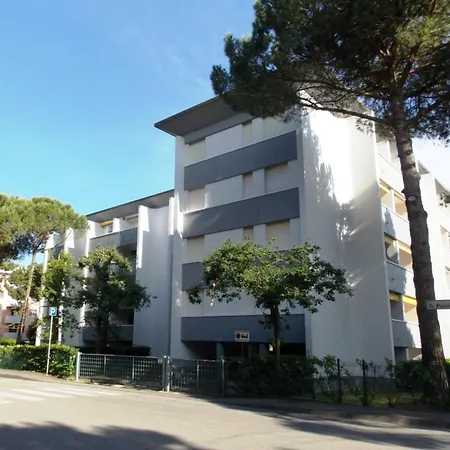 Comfortable Near The Appartamento